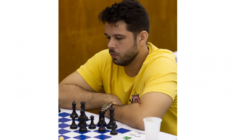 Jogar xadrez - Nicolau Leitão